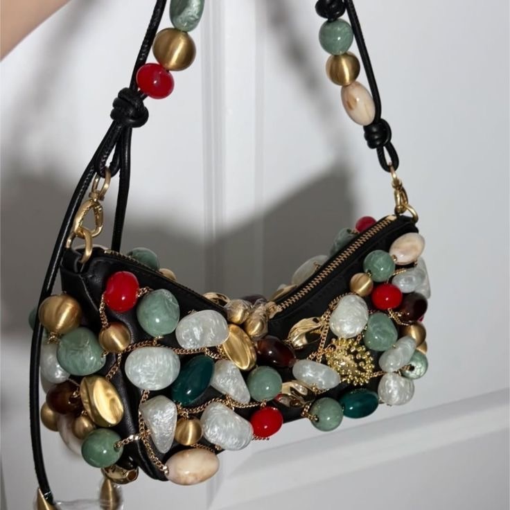 Sac avec pierres multicolore